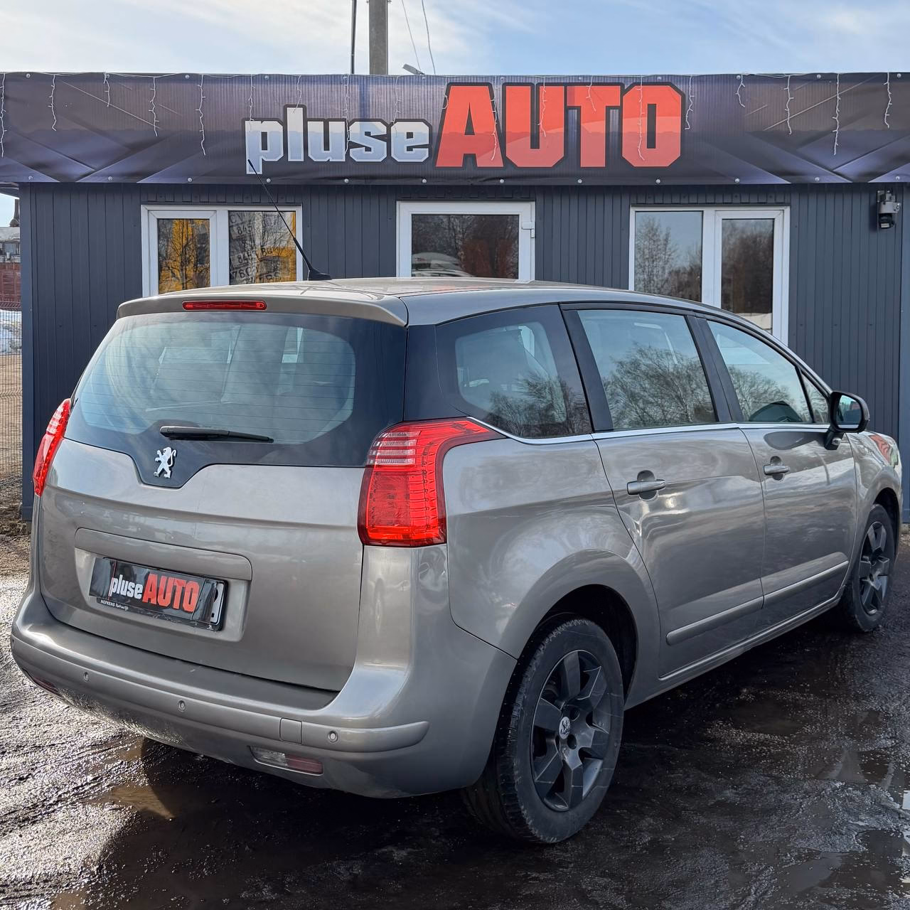 Peugeot 5008 фото 4
