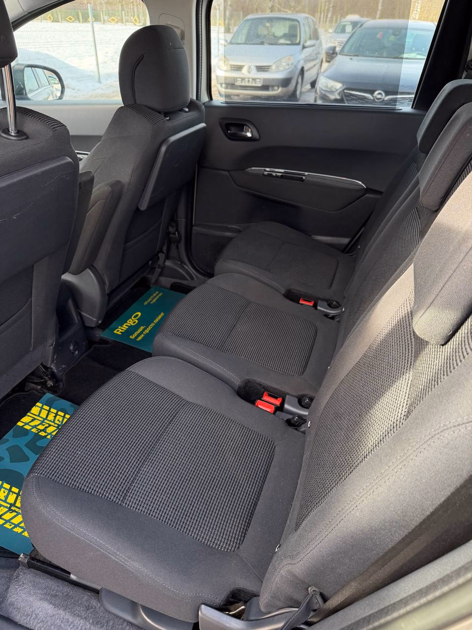 Peugeot 5008 фото 11