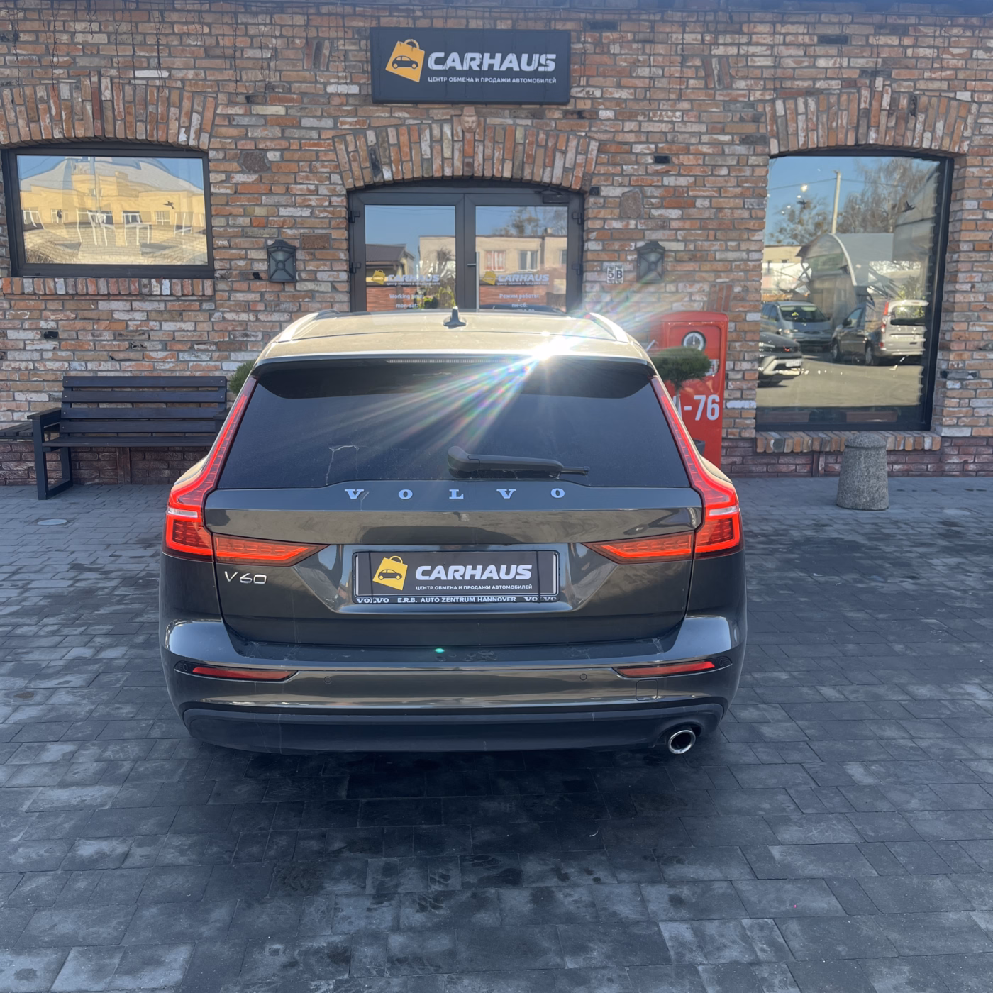 Volvo V60 фото 6