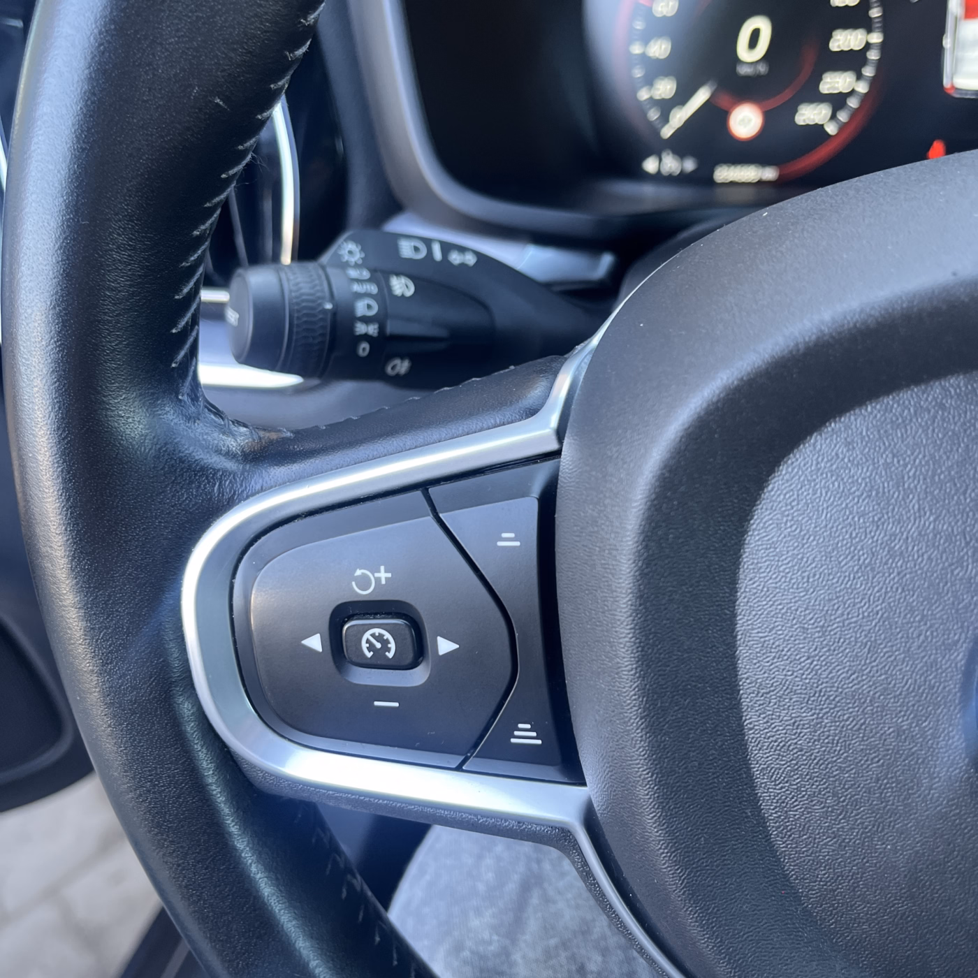 Volvo V60 фото 17