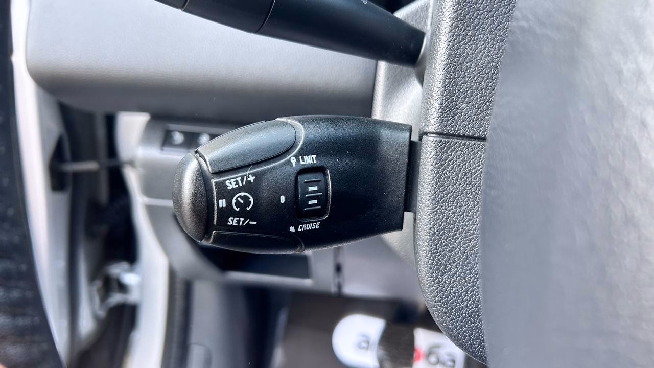 Peugeot 5008 фото 13