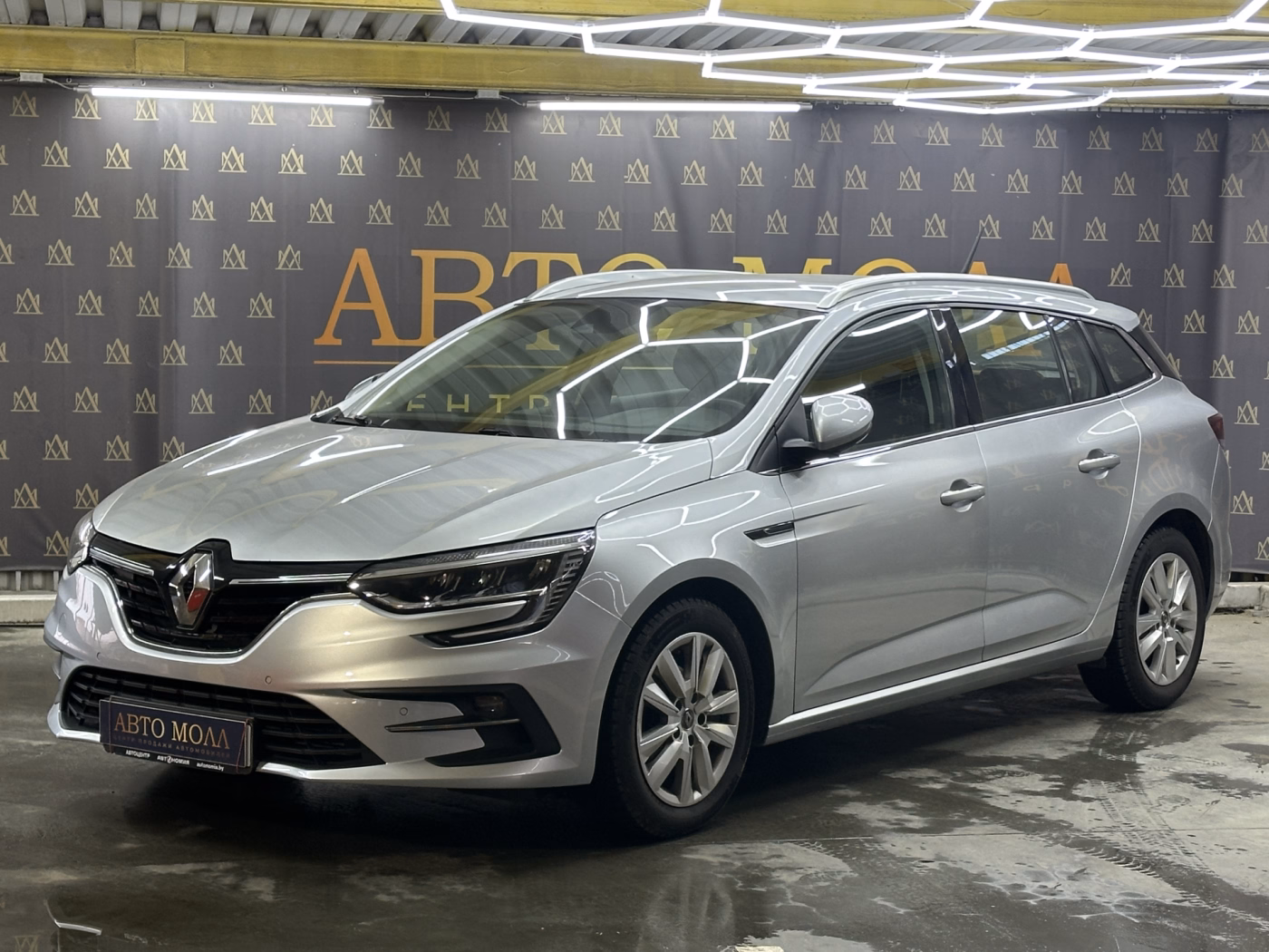 Renault Megane фото 3