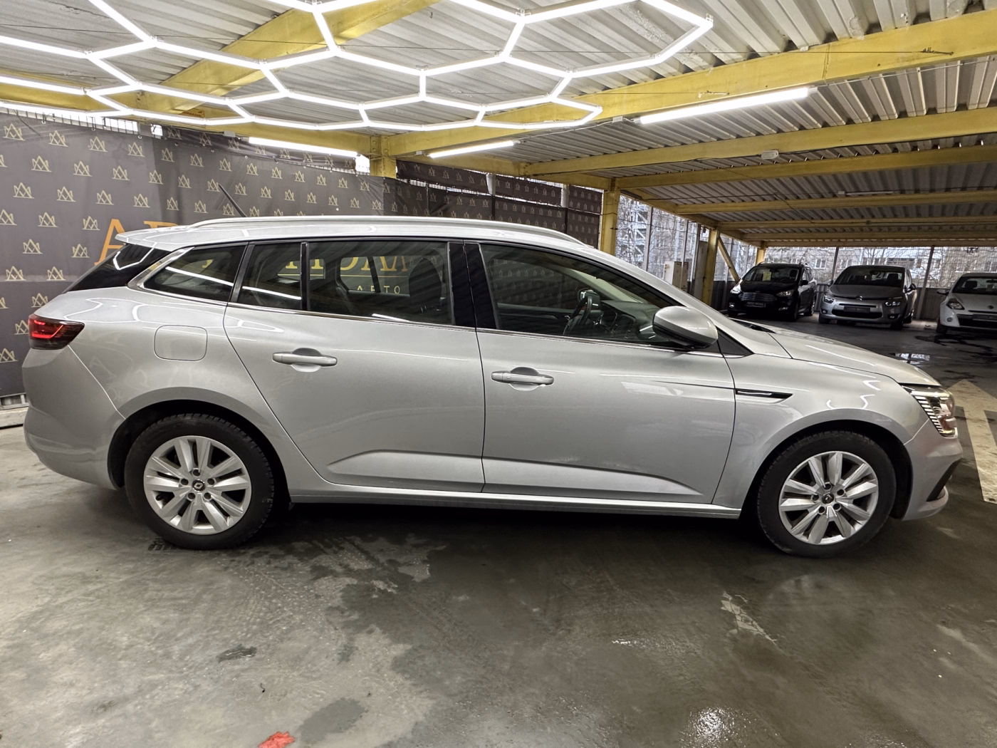 Renault Megane фото 6