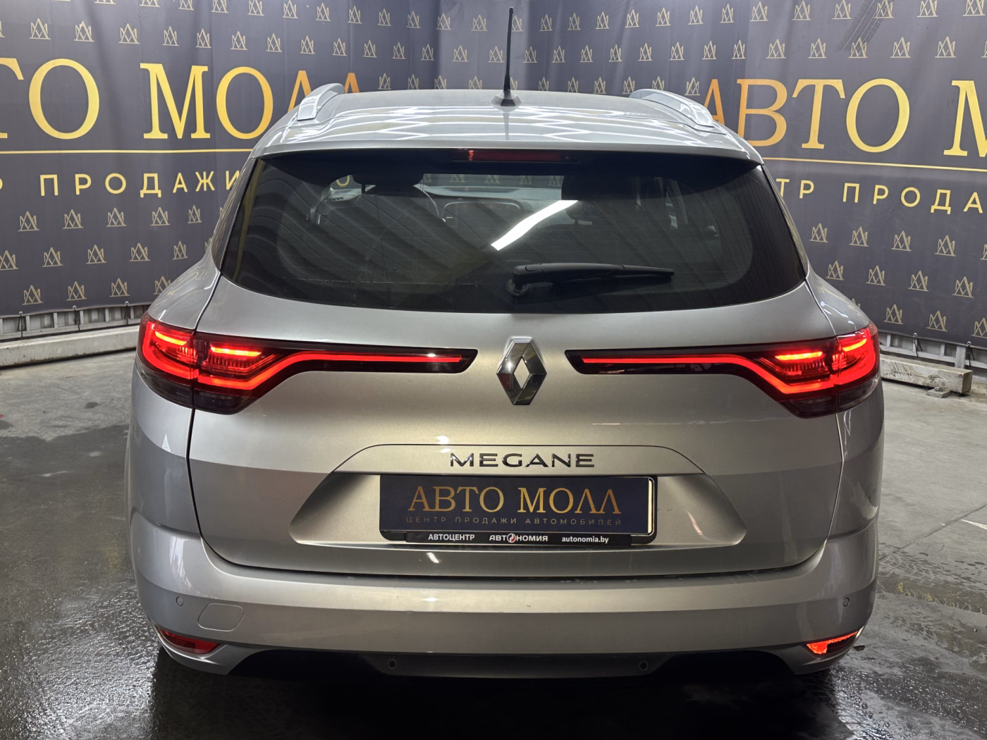 Renault Megane фото 8