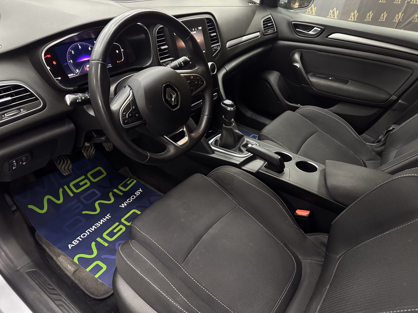 Renault Megane фото 17