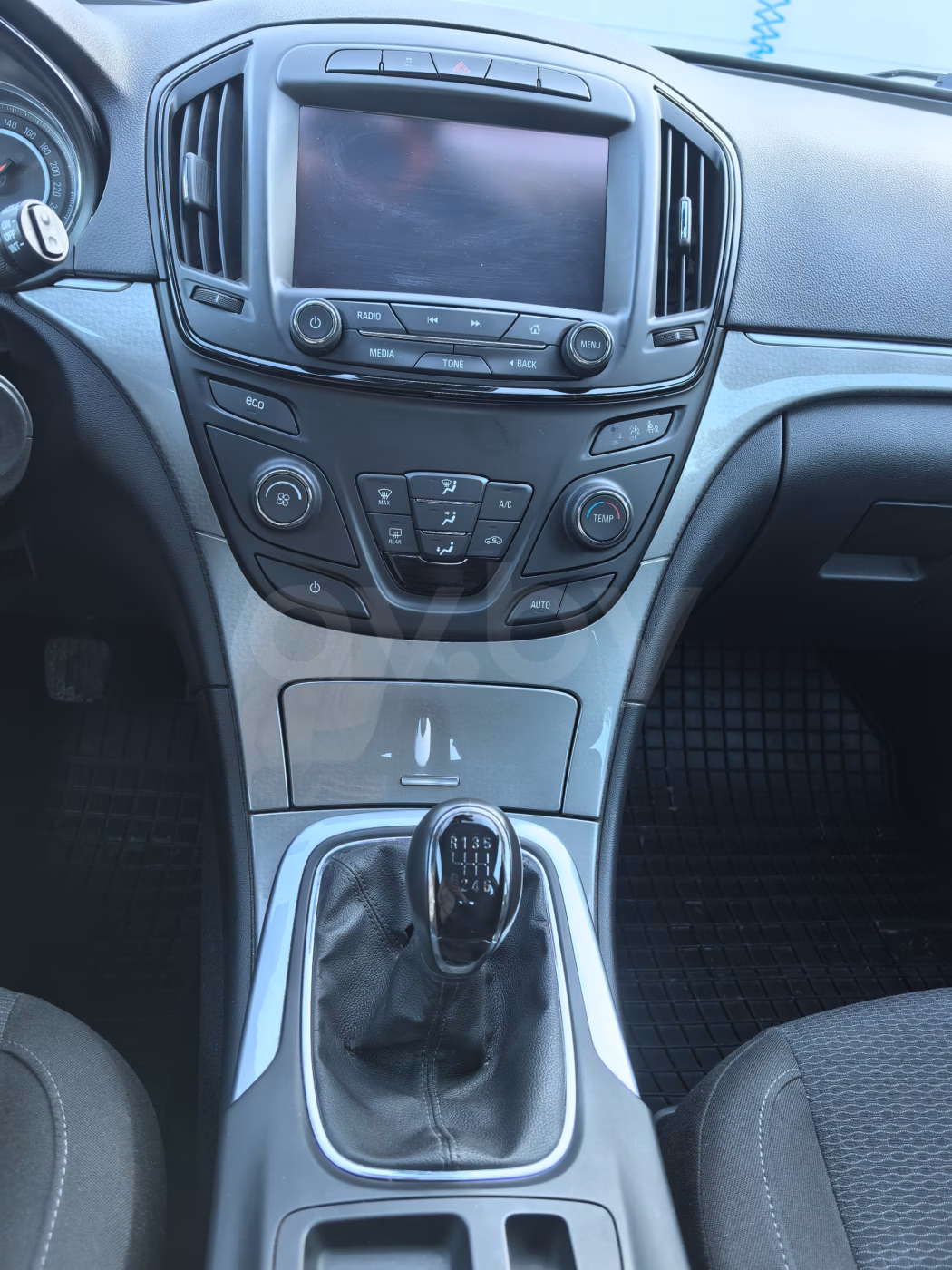 Opel Insignia фото 11