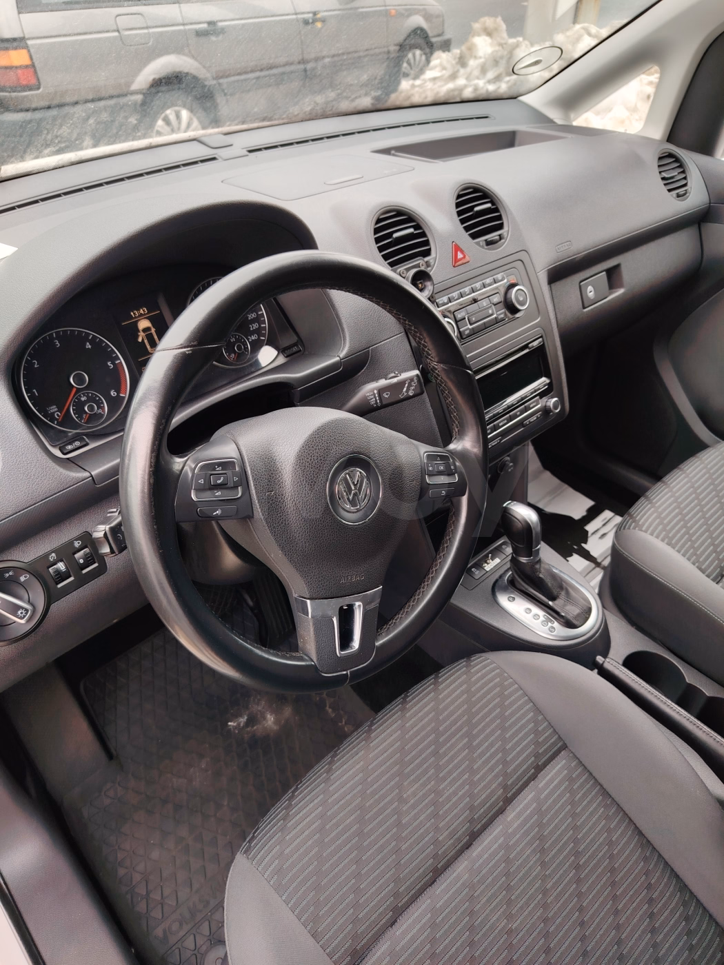Volkswagen Caddy фото 6