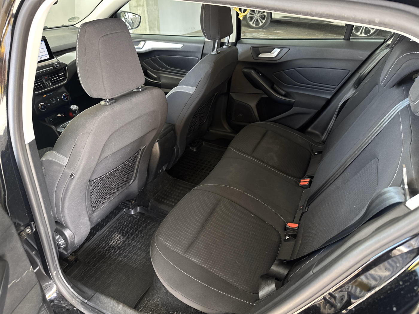 Ford Focus фото 16