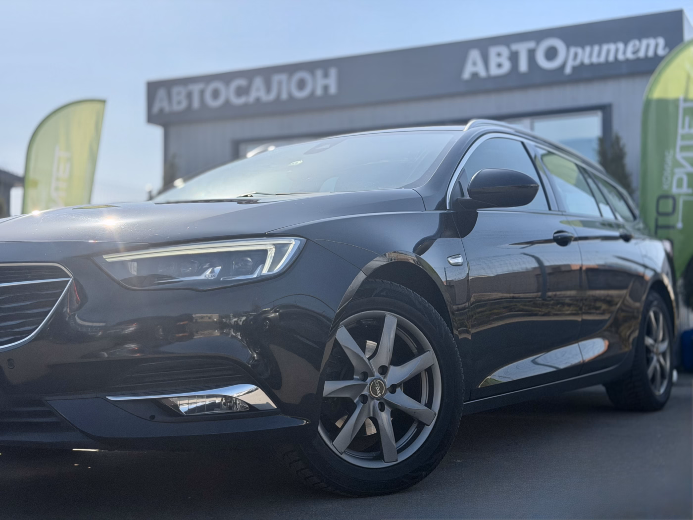 Opel Insignia фото 2