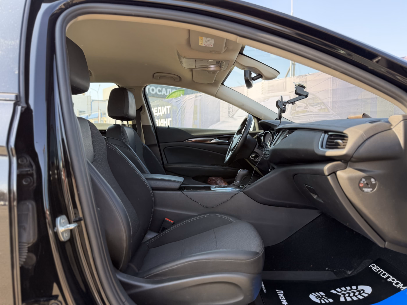 Opel Insignia фото 20