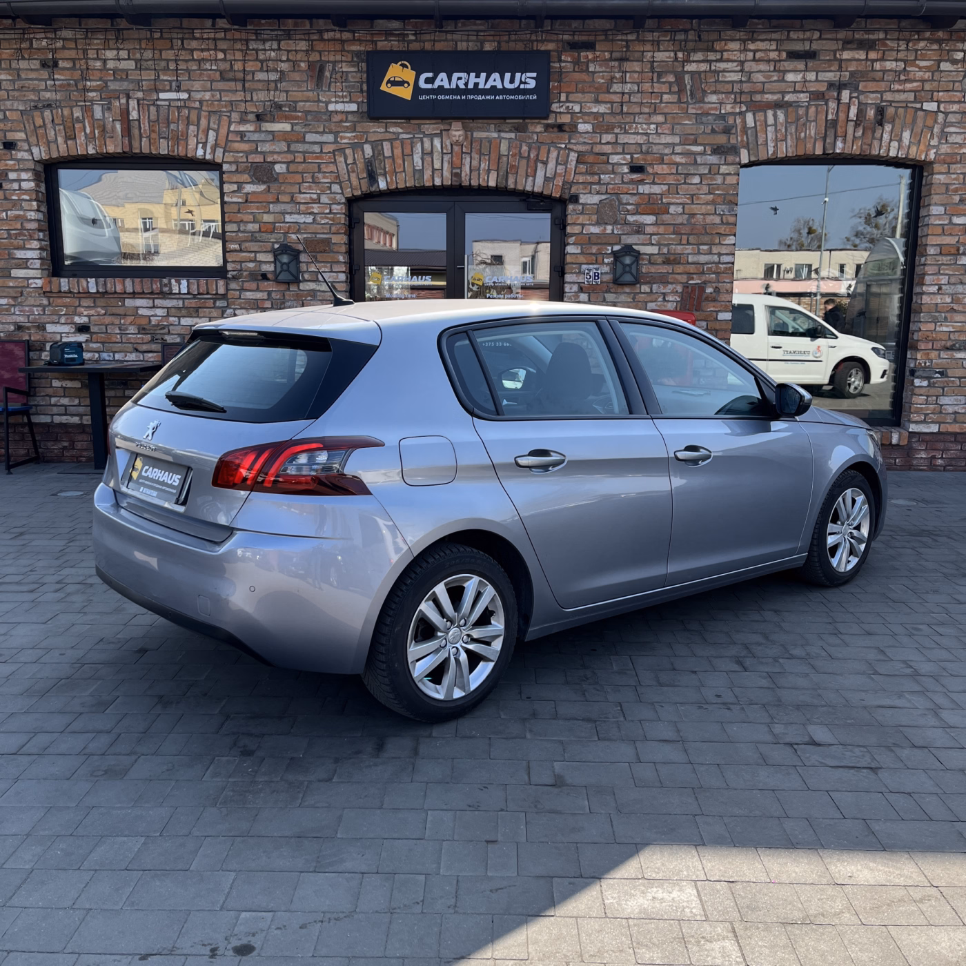 Peugeot 308 фото 6