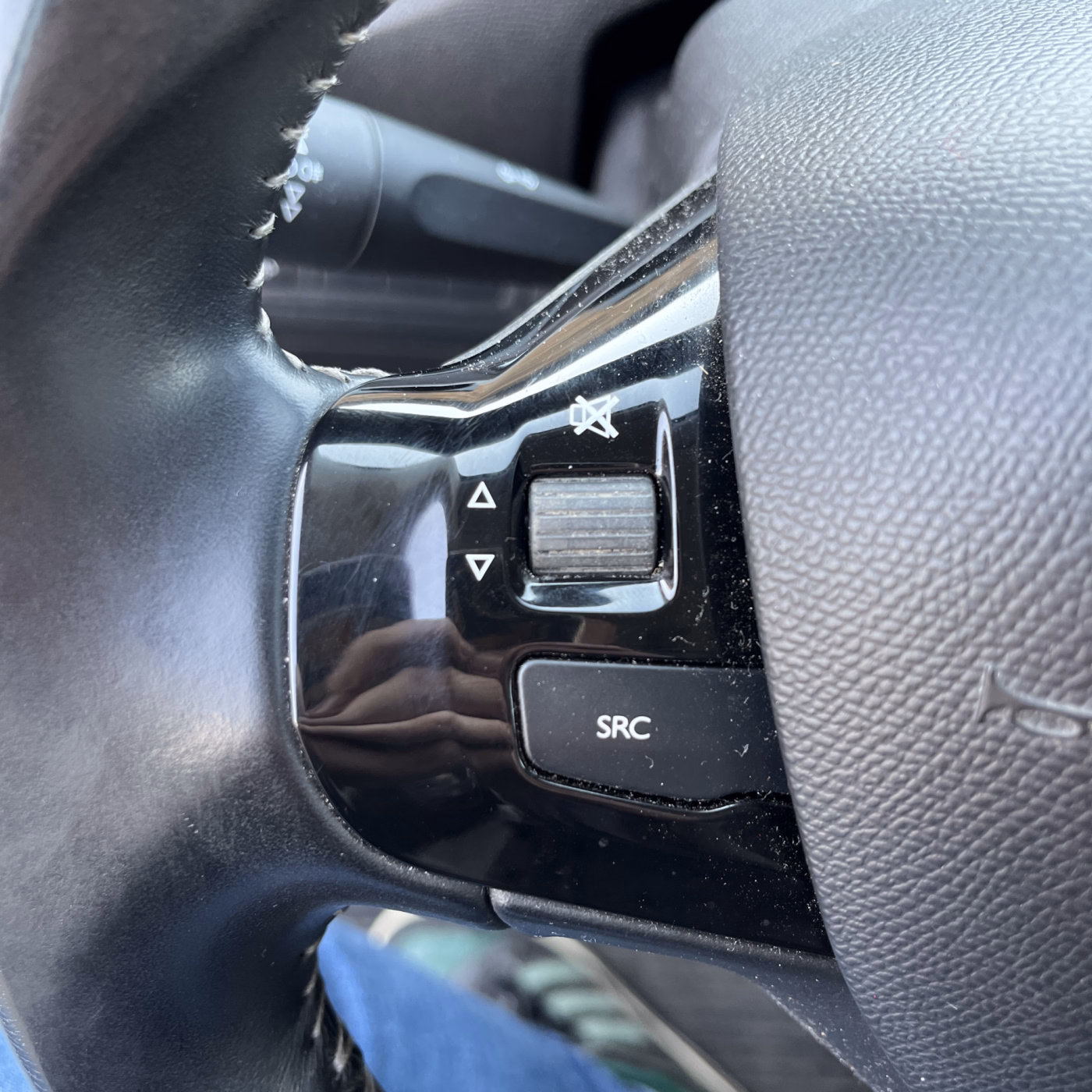 Peugeot 308 фото 14