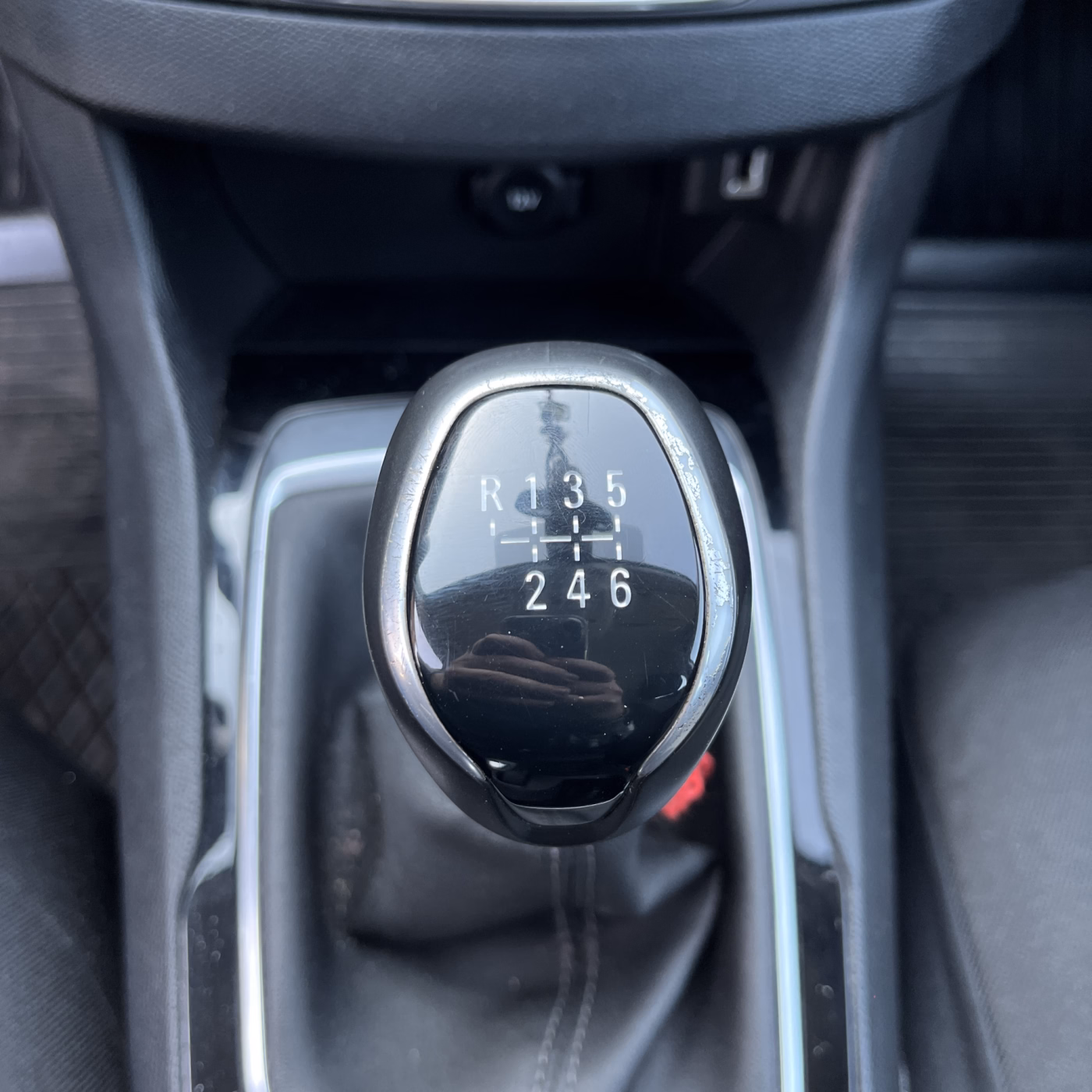 Peugeot 308 фото 15
