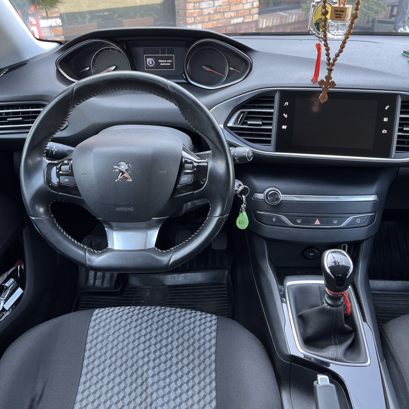 Peugeot 308 фото 16
