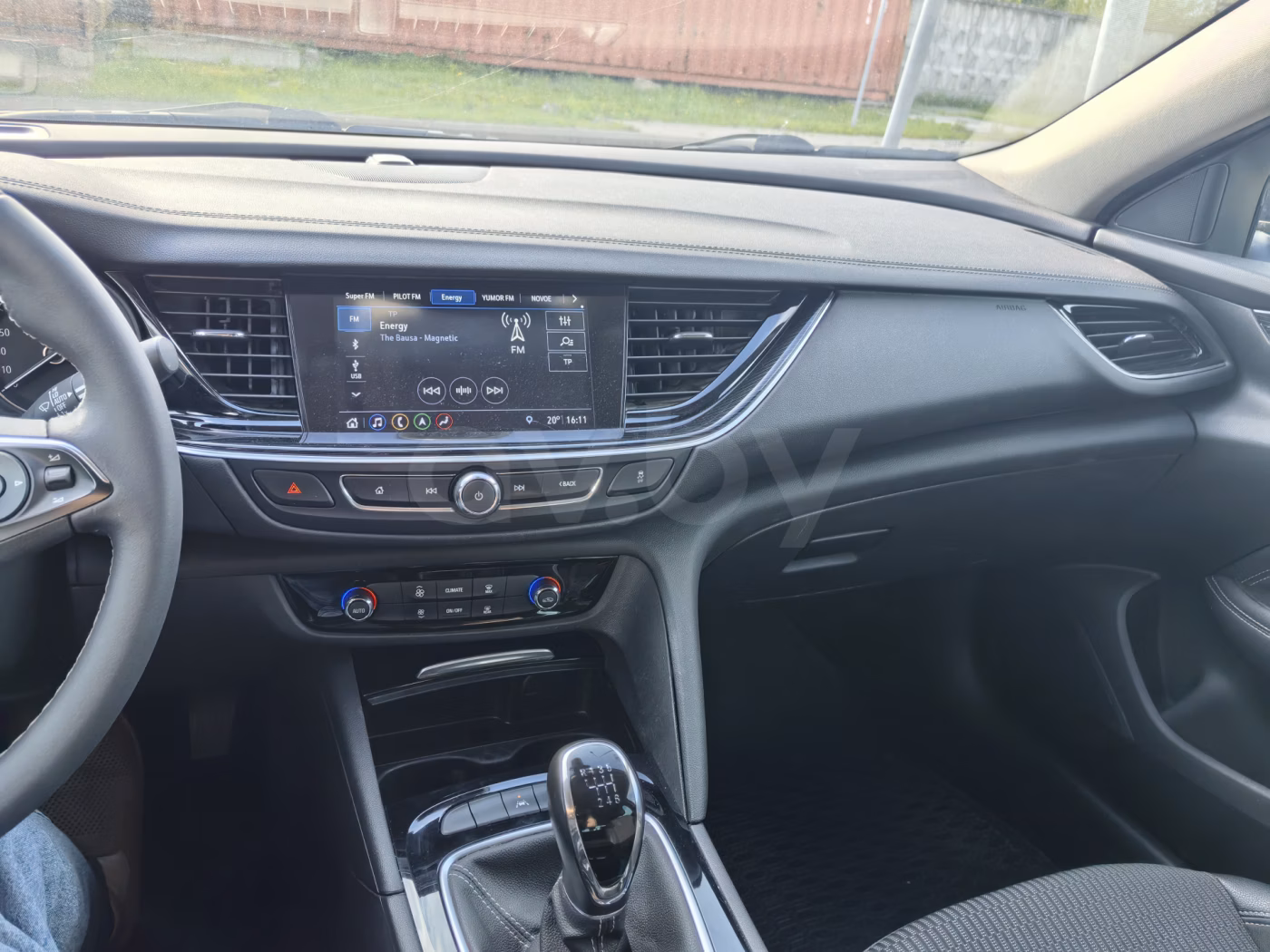 Opel Insignia фото 11