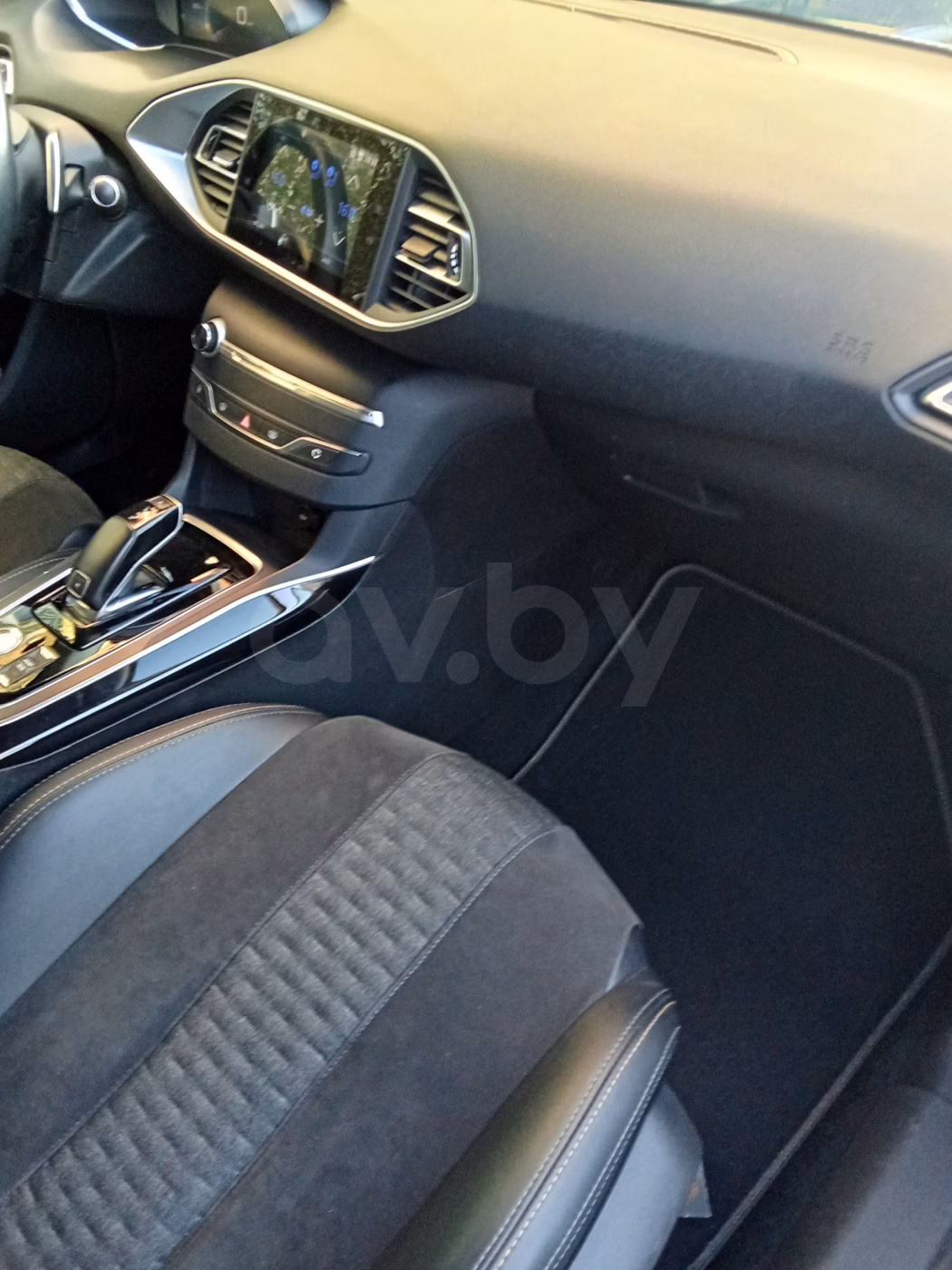 Peugeot 308 фото 6