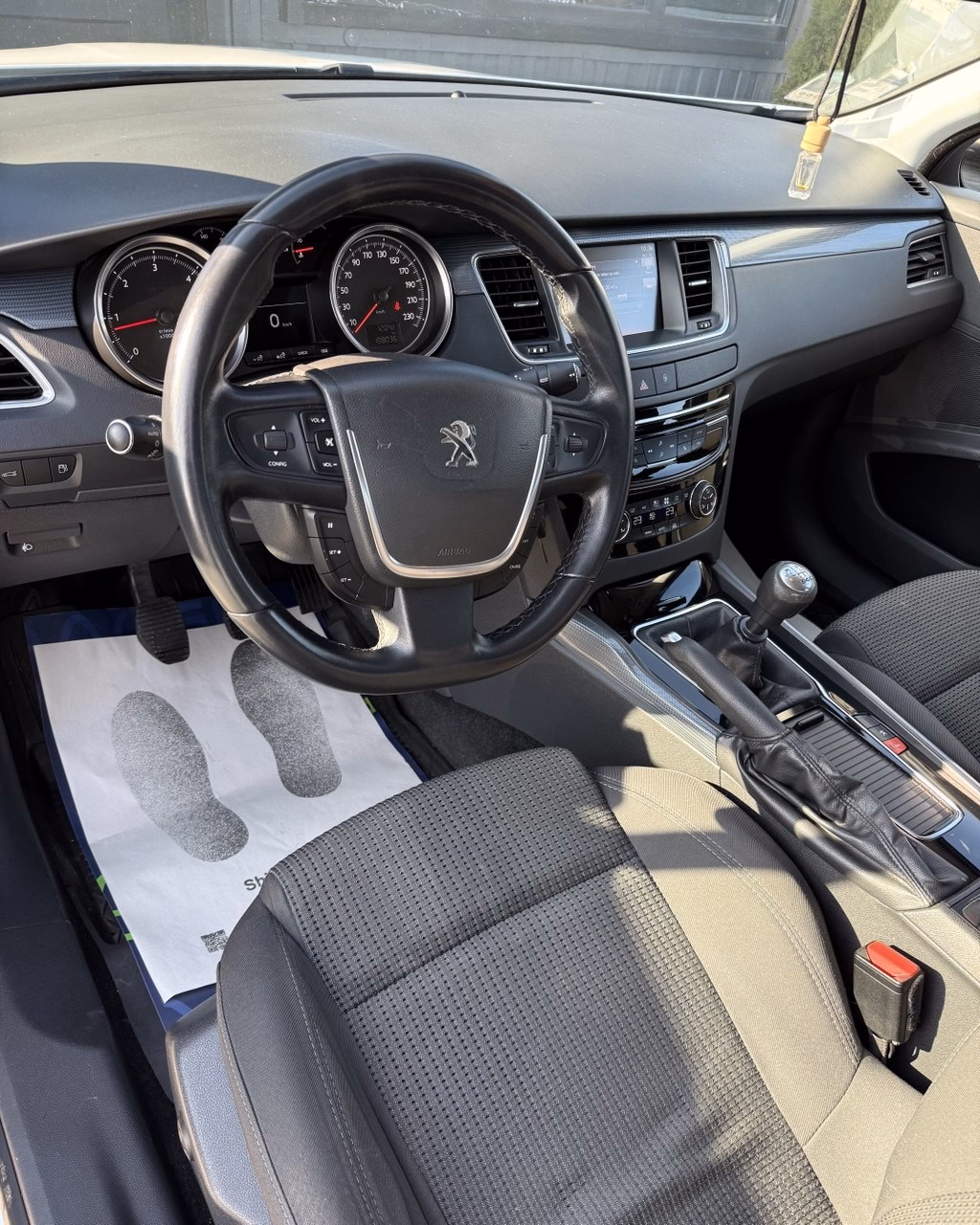Peugeot 508 фото 10