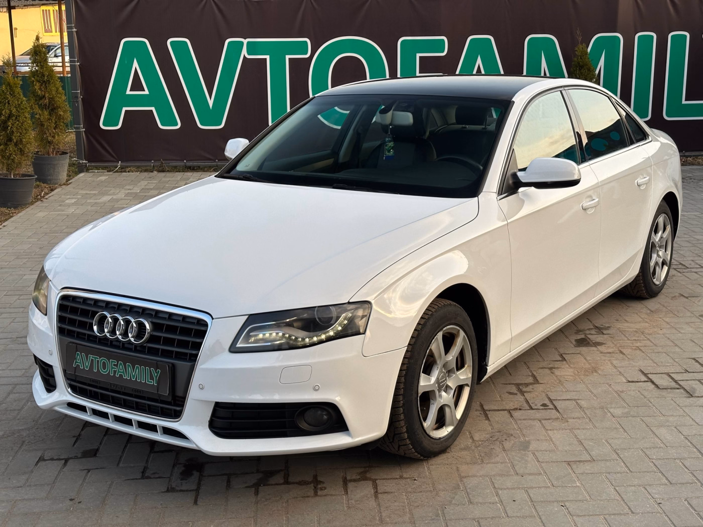 Audi A4 фото 3