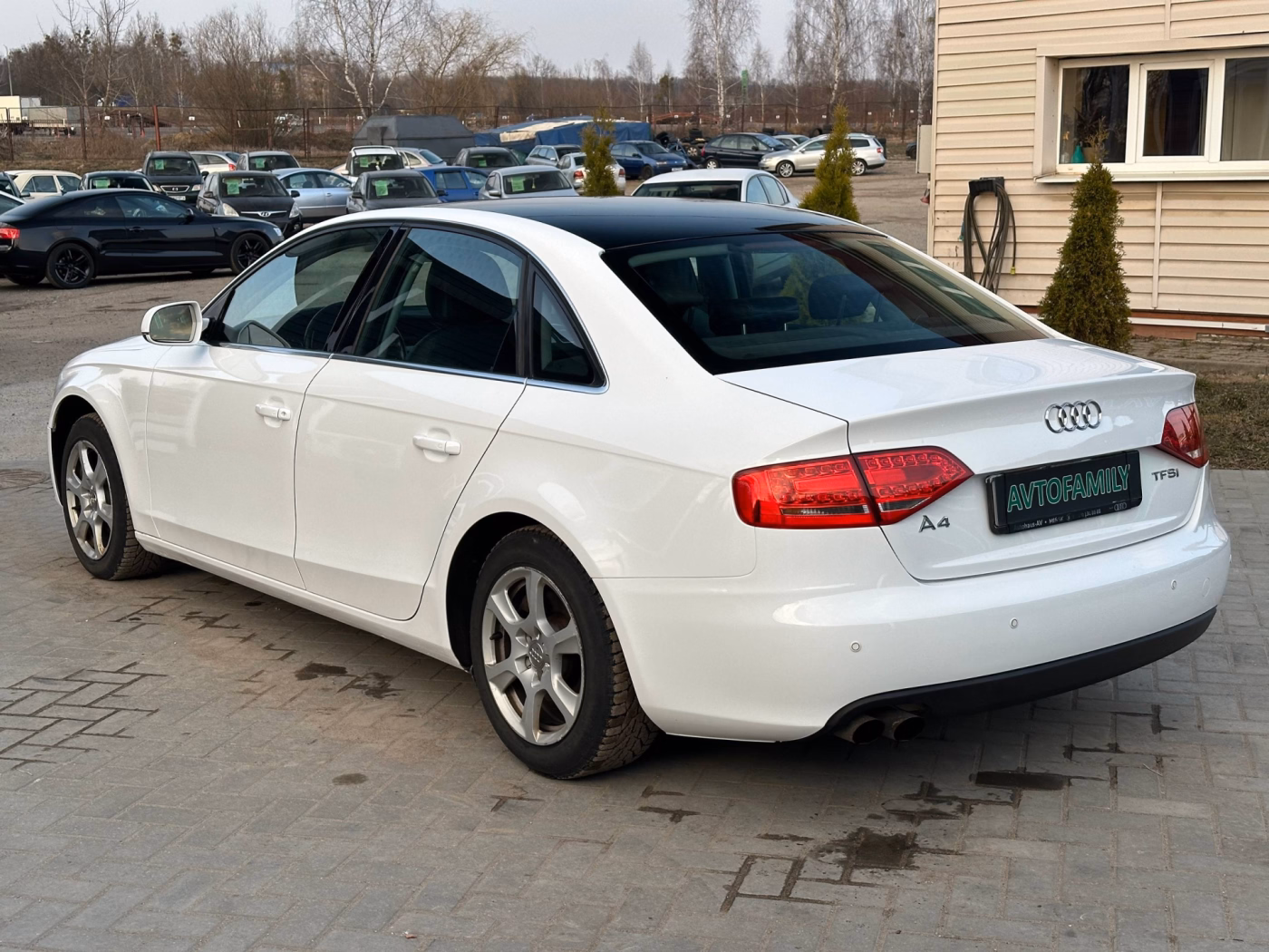 Audi A4 фото 5