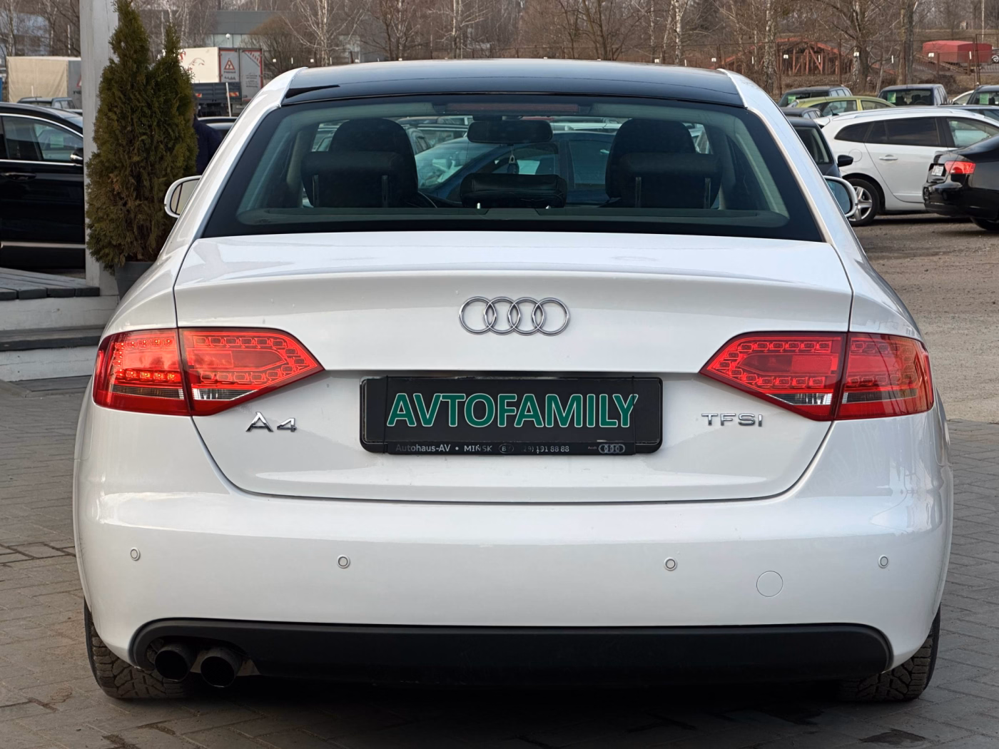 Audi A4 фото 6