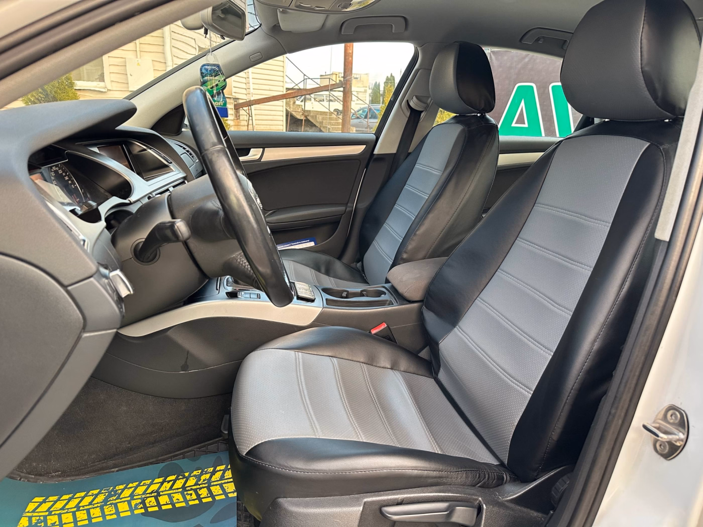 Audi A4 фото 10