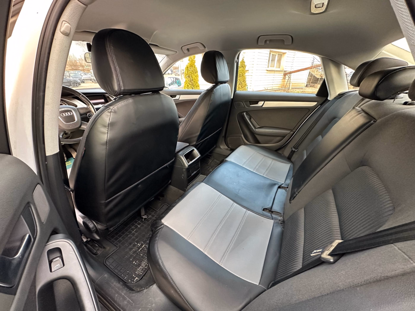 Audi A4 фото 11