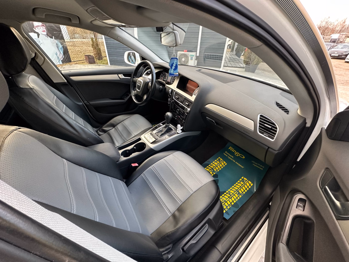 Audi A4 фото 14