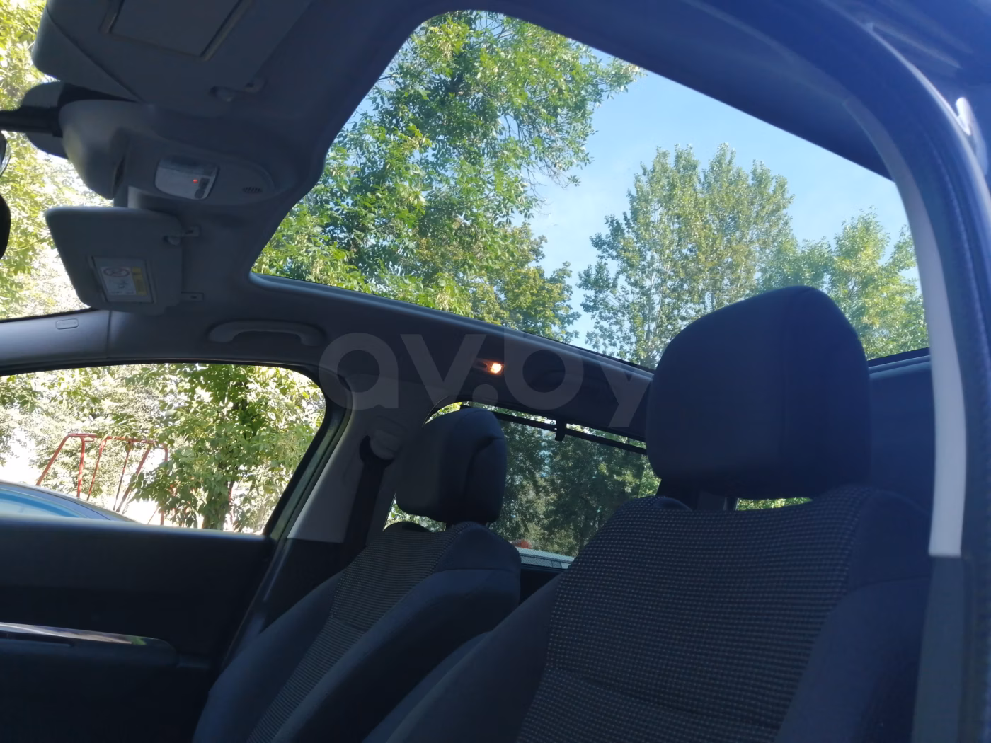 Peugeot 5008 фото 12