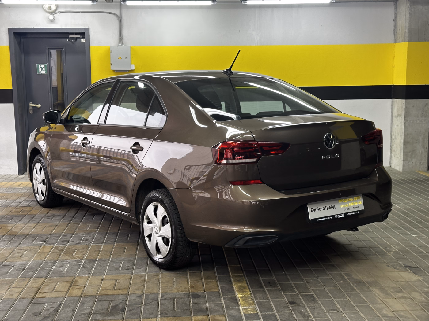 Volkswagen Polo Sedan фото 5