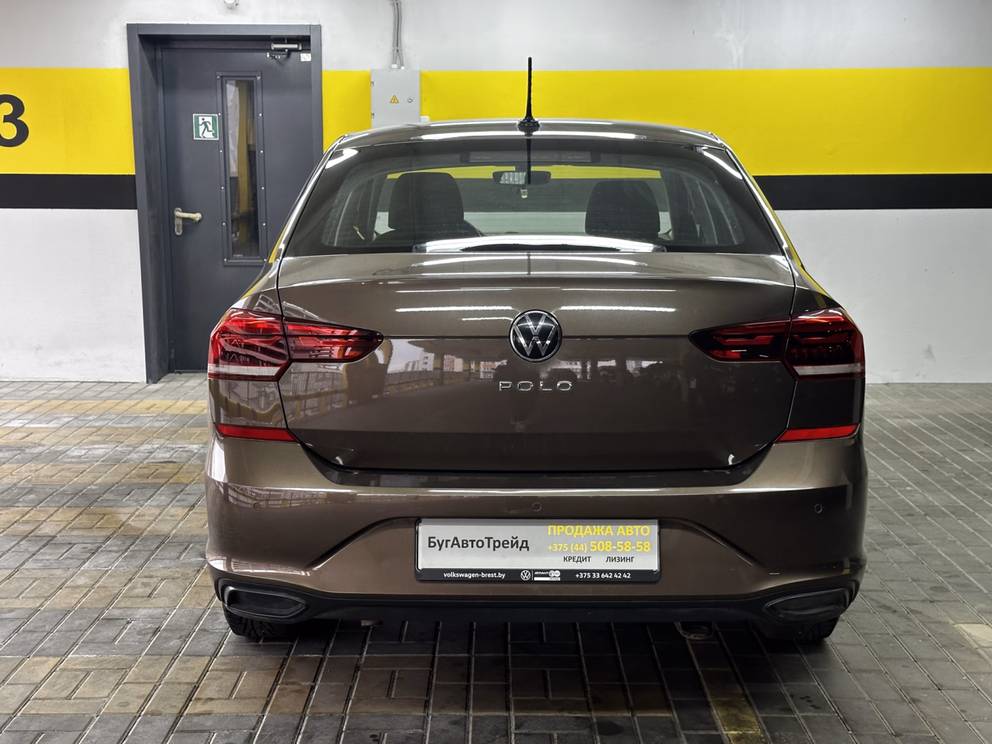 Volkswagen Polo Sedan фото 6