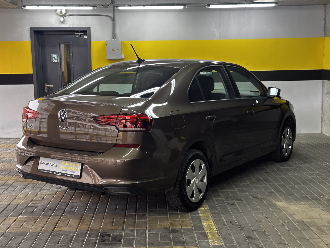 Volkswagen Polo Sedan фото 7