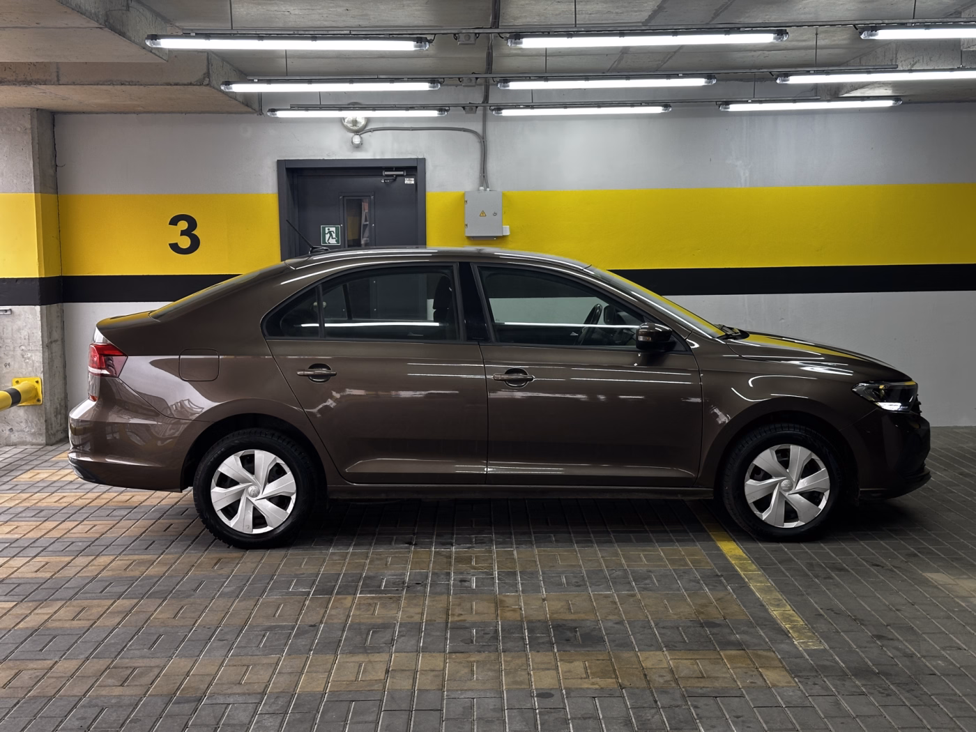 Volkswagen Polo Sedan фото 8