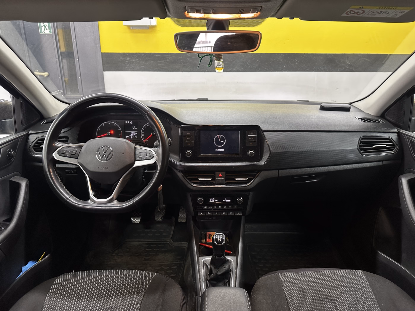 Volkswagen Polo Sedan фото 9