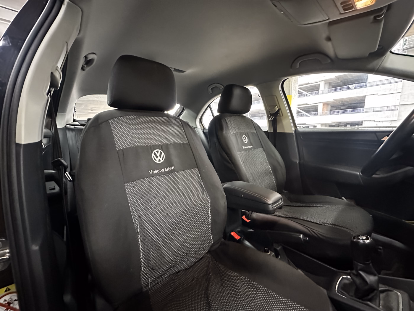 Volkswagen Polo Sedan фото 14