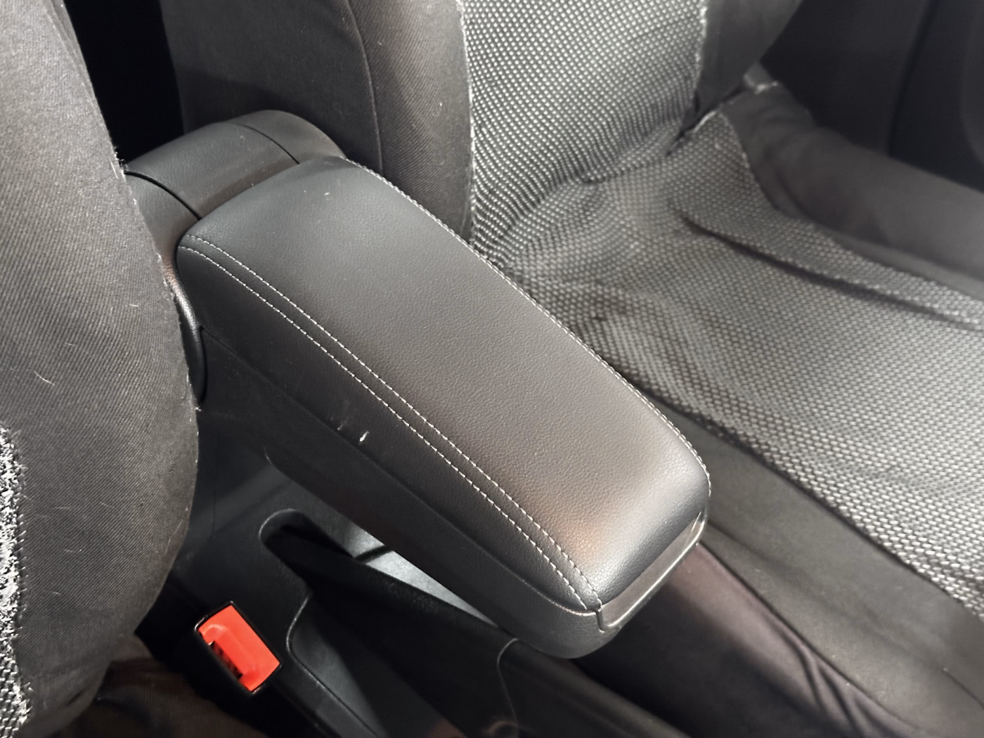 Volkswagen Polo Sedan фото 15