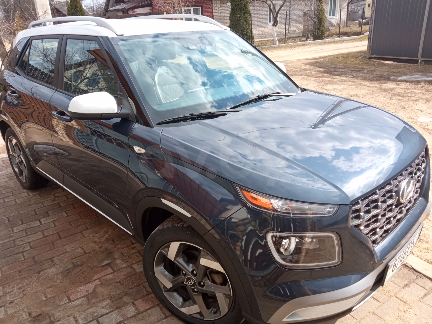Hyundai Venue фото 2