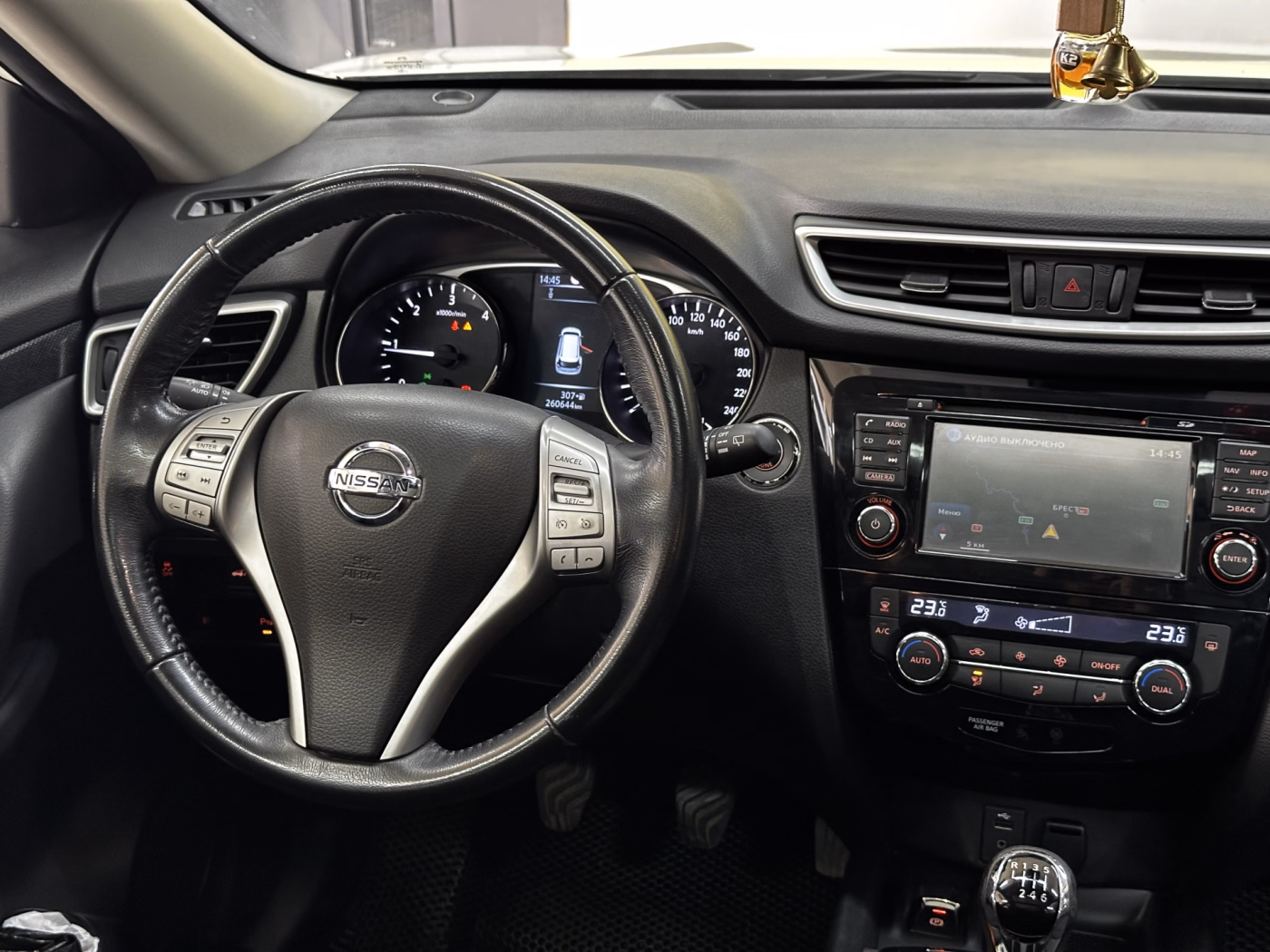 Nissan X-Trail фото 10