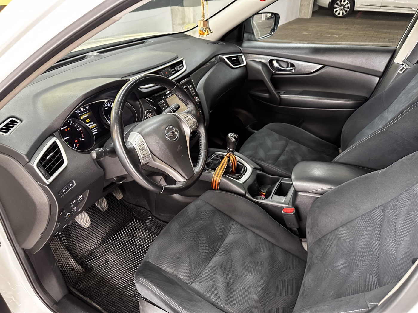 Nissan X-Trail фото 13