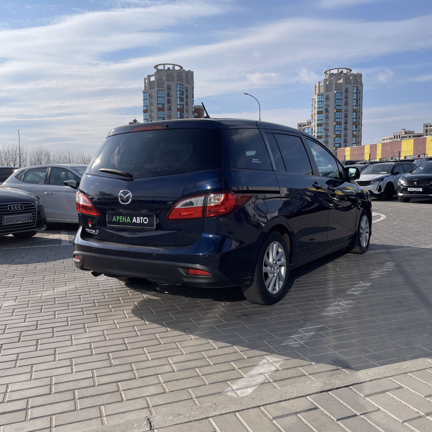 Mazda 5 фото 4