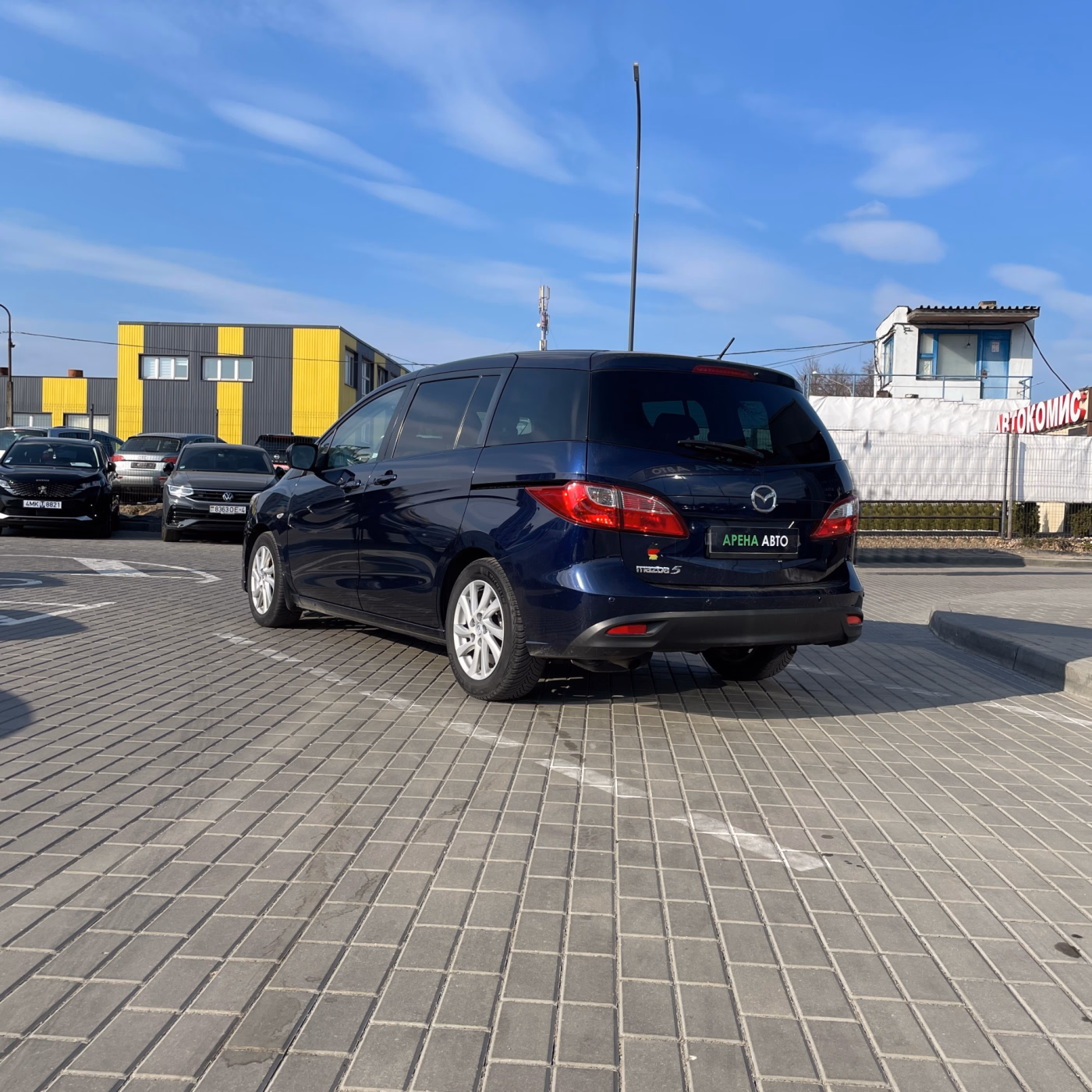 Mazda 5 фото 6