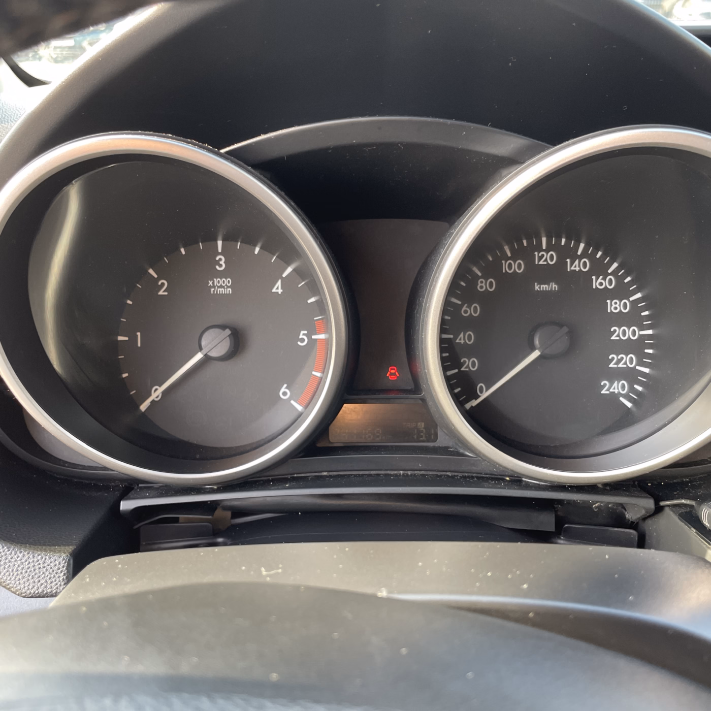 Mazda 5 фото 12