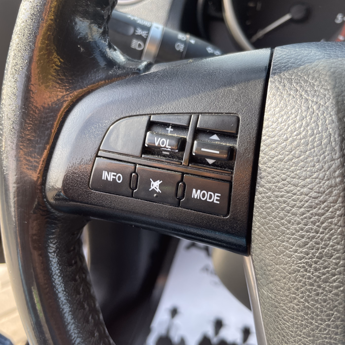 Mazda 5 фото 14