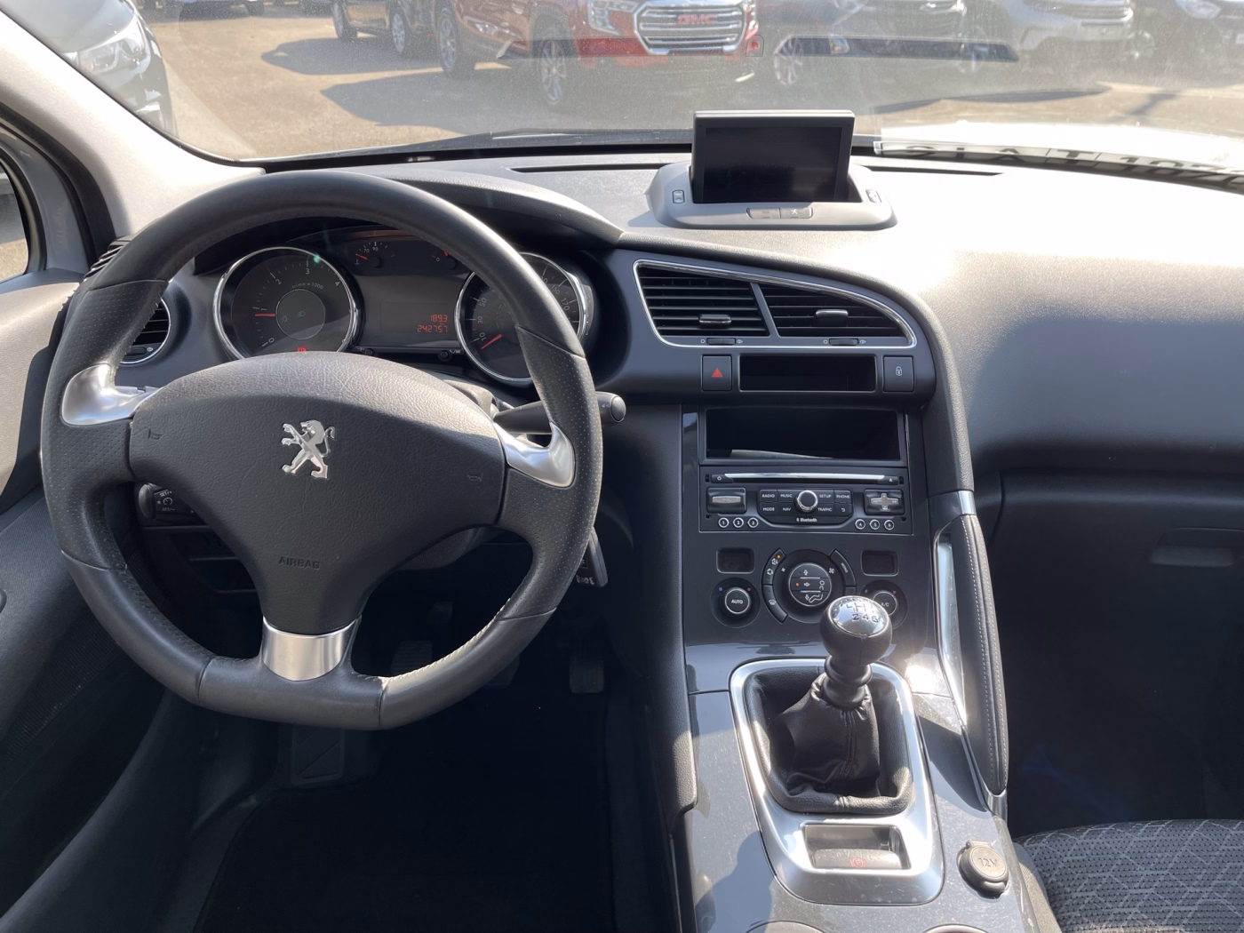 Peugeot 3008 фото 18