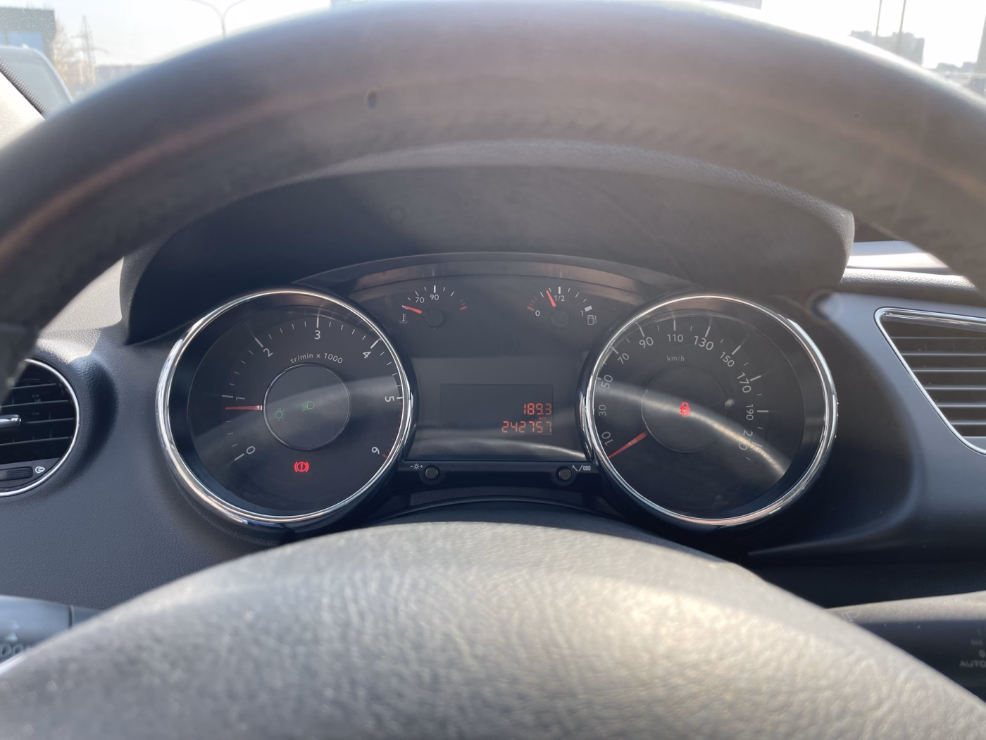 Peugeot 3008 фото 19