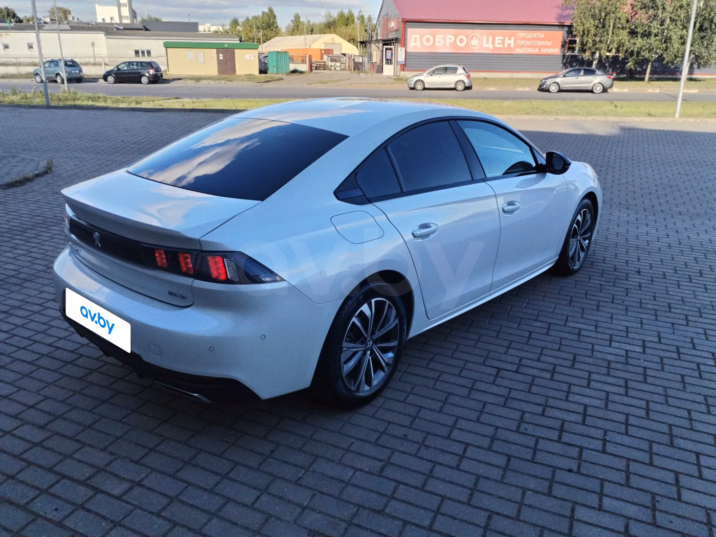 Peugeot 508 фото 9