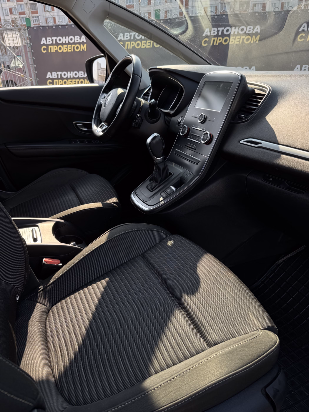 Renault Scenic фото 13
