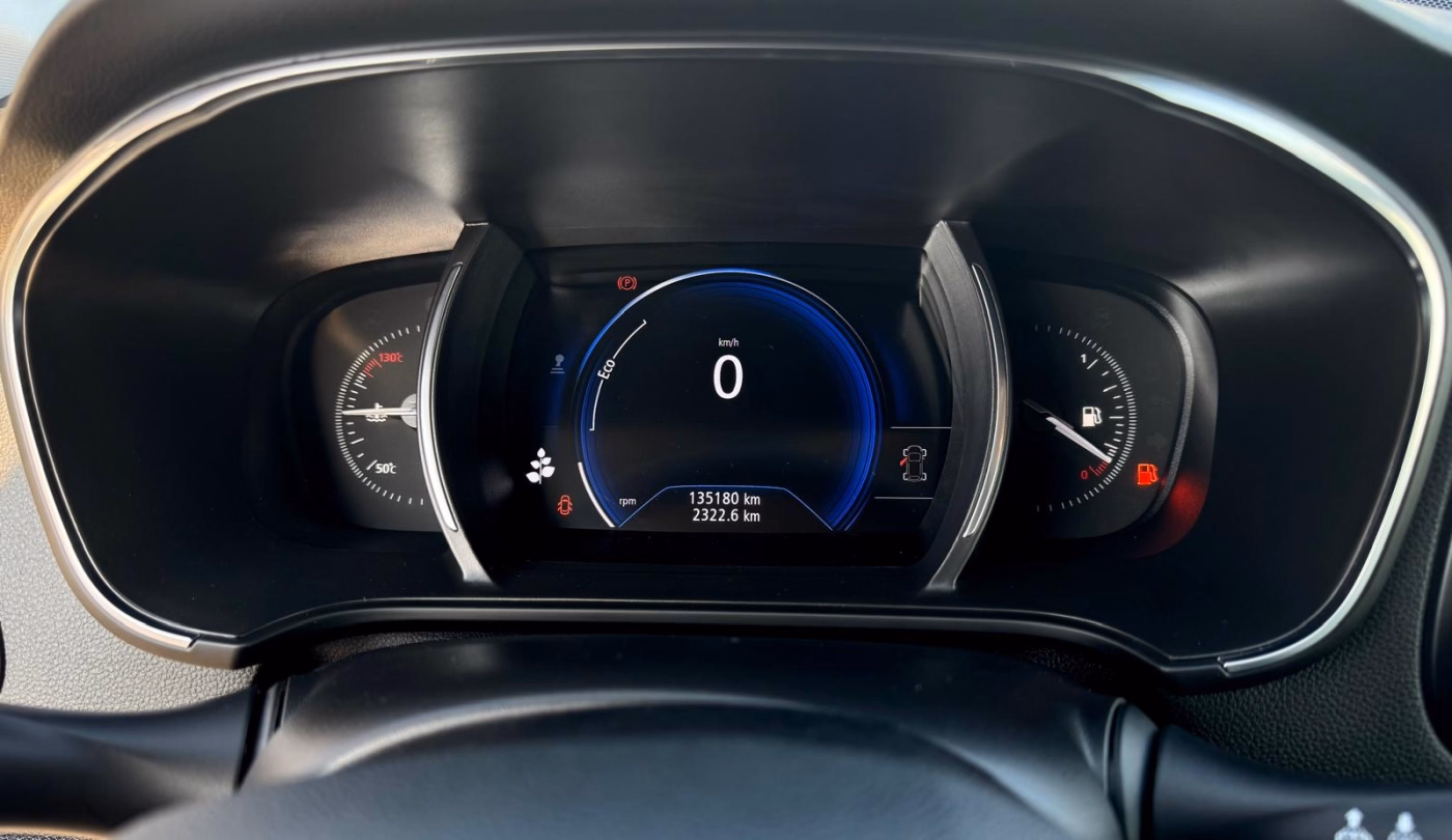 Renault Megane фото 14