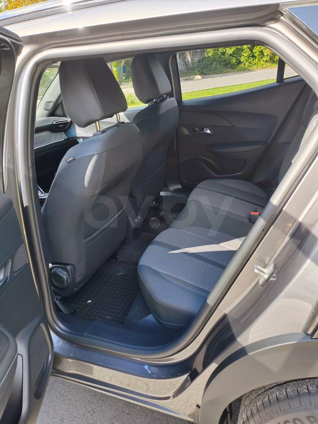 Peugeot 2008 фото 15