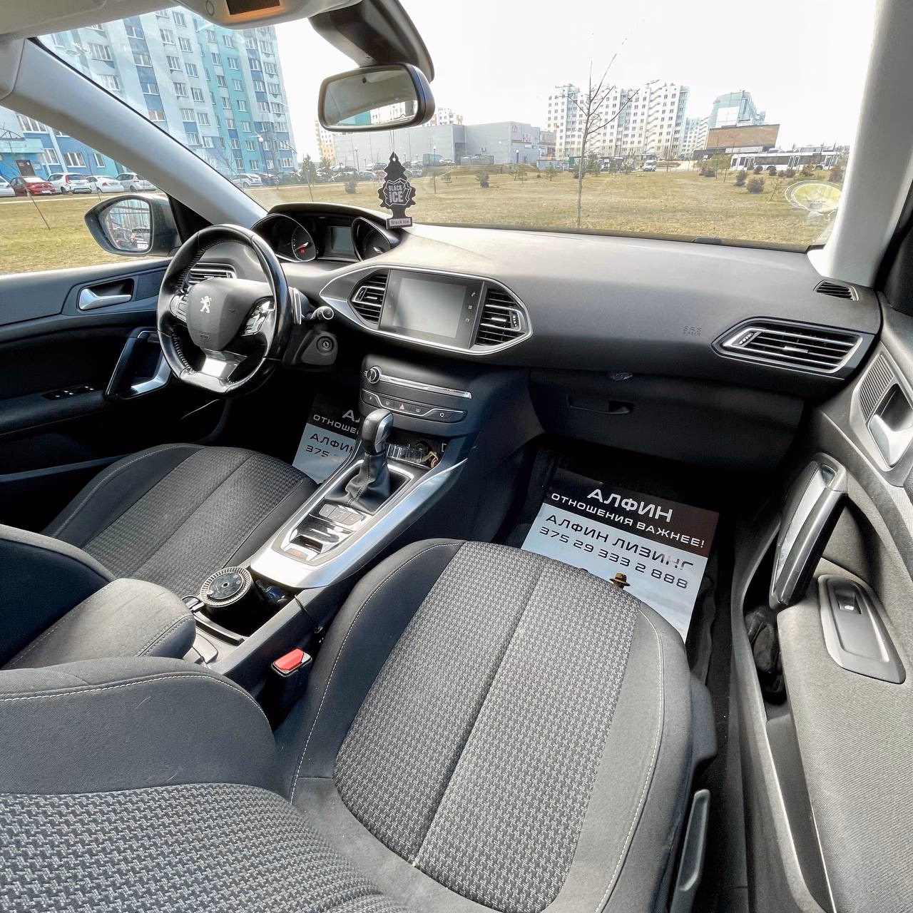 Peugeot 308 фото 14