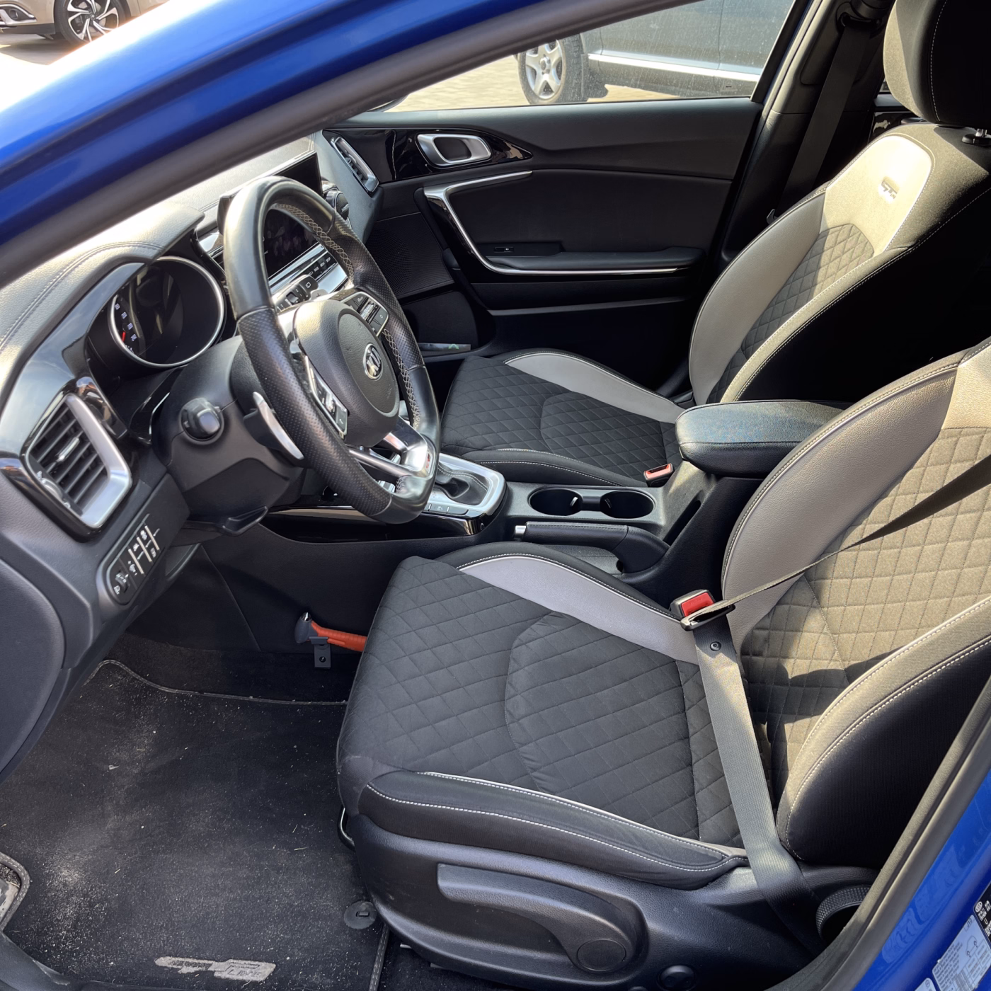 Kia Cee'd фото 10